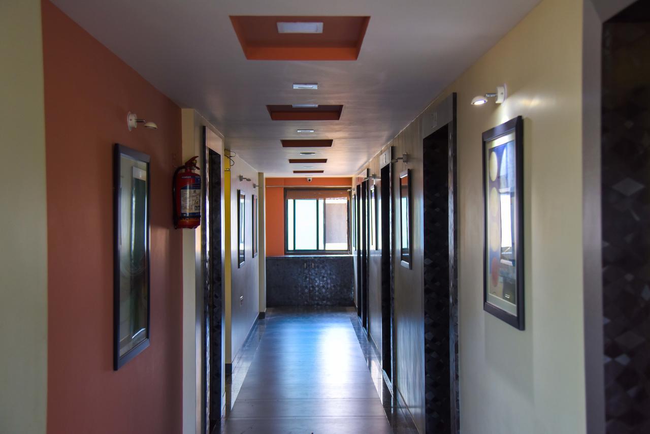 Hotel Tulsi Residency Bhuj Exterior photo