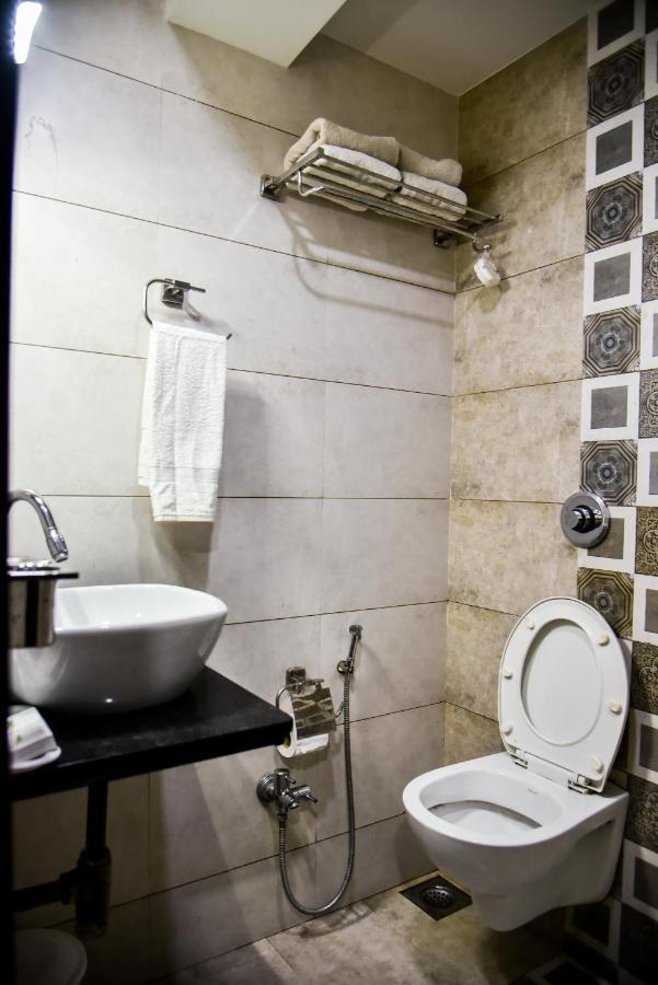 Hotel Tulsi Residency Bhuj Exterior photo