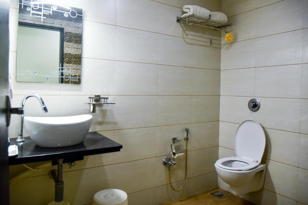 Hotel Tulsi Residency Bhuj Exterior photo